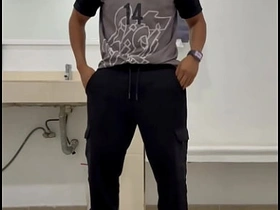 游泳课前撸管实录 new asian gay sex videos