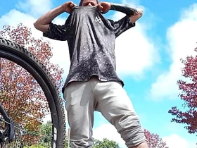 骑单车让我鸡儿梆硬 hot asian gay sex videos on twitter