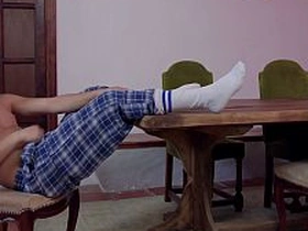 玻璃杯接尿一饮而尽，恋足癖调教，嫩菊快活 gay gay sex videos asian