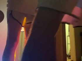 教练对嫩徒弟的严厉惩罚 - 免费版 gay sex asian boys videos