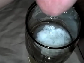 亚洲小鲜肉多次射精在杯子里 asian muslim gay sex videos