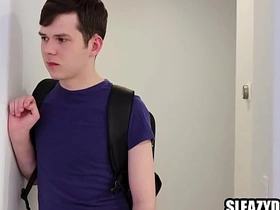 继父趁继母不在家和继子搞基 asian gay sex videos asiangaysite