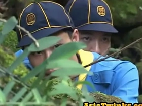 瘦亚裔侦查员口交后享受野战 gay sex hd videos asian