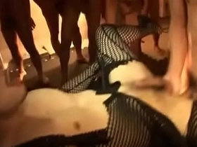 亚洲同志俱乐部多人混战 asian male gay sex videos