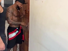 老家伙尝了黑鬼大屌后还要更多 hot asian gay sex videos twitter