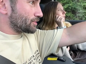 我们在路上捡了个可爱的小鲜肉，和女友一起操了他 asian china village gay sex videos