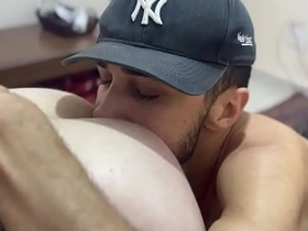 穿着金属内裤给大屌干 完整版在RED asian gay sex videos most popular.