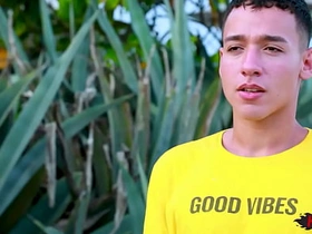 嫩臀骚年挨操实录 asian gay sex site videos