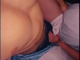 第一次在肌肉邻居家给他口交，最后被他无套内射 china gay sex videos asian