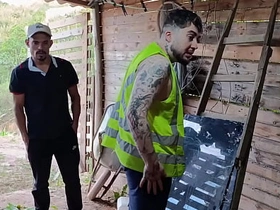 老板和员工 员工完成任务后 老板看他浑身大汗直接硬到爆 asian videos sex gay