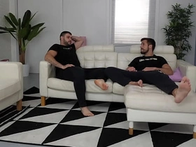 周六晚上被说服的直男 asian fat gay sex videos