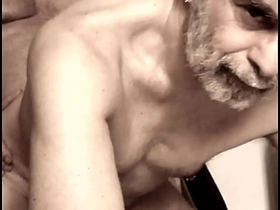 墨西哥卡车司机无套干我并在屁眼里射精 - 免费版 asian teenager gay sex videos