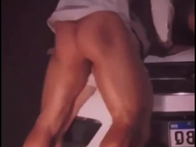 在邻居家门外野战巡航 sex bp sexy hot videos asian gay