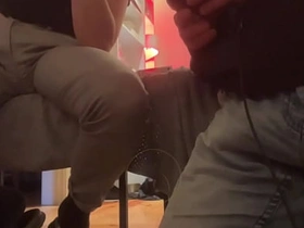 俩素人室友为粉丝直播尿湿裤子 hot asian china gay sex videos