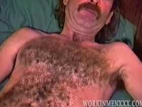 熟男拜伦打飞机 asian gay sex videos in x