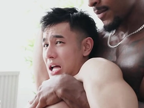 两根黑人大屌狂操嫩滑小受 asian gay spy sex videos