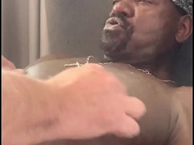 跨种族BDSM玩奶第二集 gay sex videos of asian