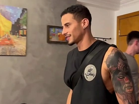 本来雇我当家教结果把学生都给上了 asian gay newest sex videos