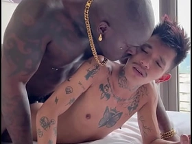 第2集 爆干菲律宾虾米 asian hot boy body and gay sex videos