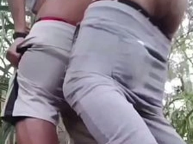 在隐秘公园小径上被爆菊 muscle gay sex videos asian