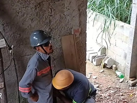 电工说就爱捅助手屁眼往里猛操 asian gay sex videos porn hub