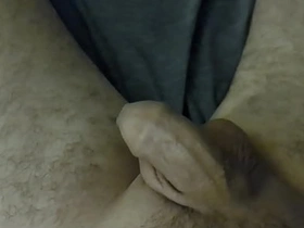 睡不着还不如自摸 hot gay sex asian videos