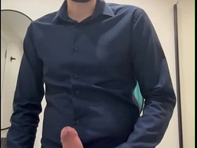 性感老爹对着镜子手淫 hot asian gay romance sex videos