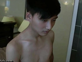 亚裔少年射精后淋浴 gay sex videos gay asian