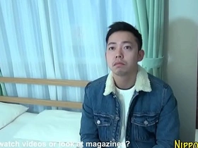 被摸的亚裔嫩基 asian gay sex videos this video