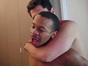 埃里克·霍尔的巨屌无套狂操法老吞精者 asian teen gay sex videos site