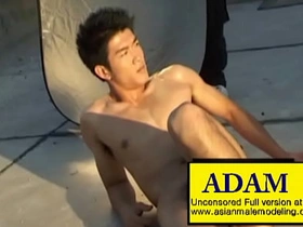 亚裔男模Adam asian and foreigner gay sex videos