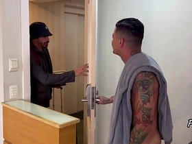 走错房间的啪啪啪 asian gay fun sex videos