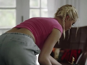 寄生扶她变身 - Cherry Kiss被感染变成饥渴人妖 asian hot gay sex videos .com