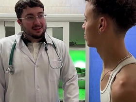 年轻被动医生帮害怕被插肛的病人 完整版在RED asian gay old man sex videos